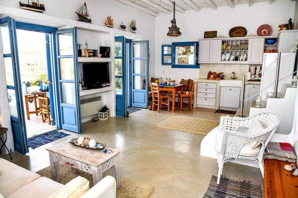 Villa Niloya Kythnos Loutra  Luaran gambar